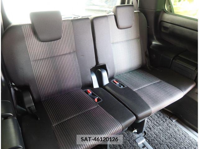 Toyota VOXY 2017-12 291113-23