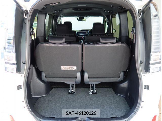 Toyota VOXY 2017-12 291113-25