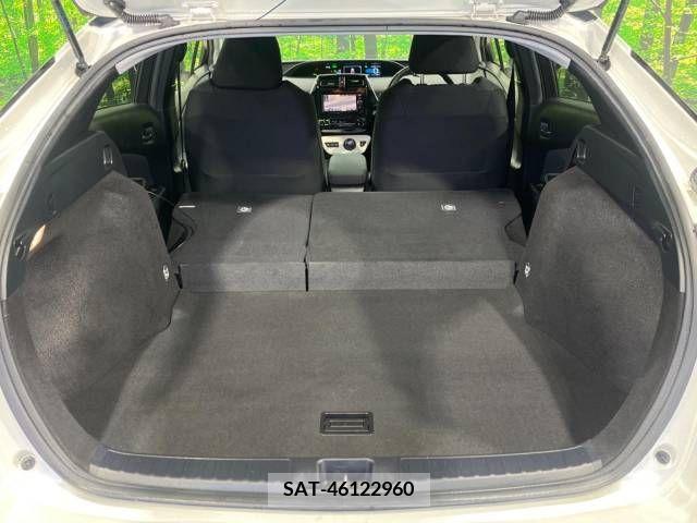 Toyota PRIUS 2017-04 219871-10