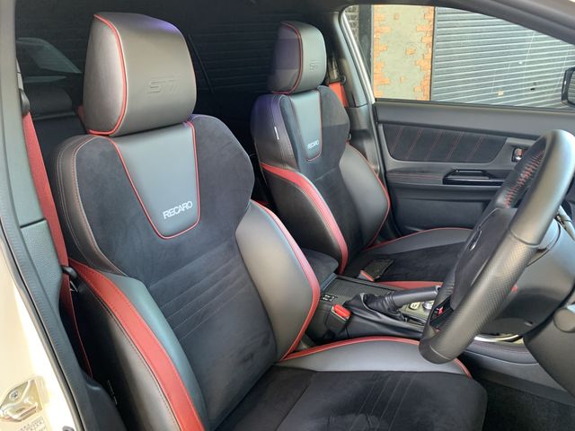 Subaru WRX STI 2019-12 193171-11