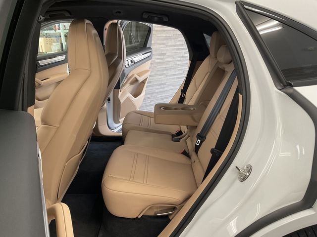 Porsche CAYENNE 2020-12 27974-18