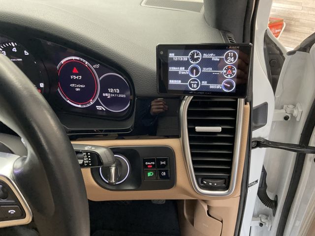 Porsche CAYENNE 2020-12 27974-11