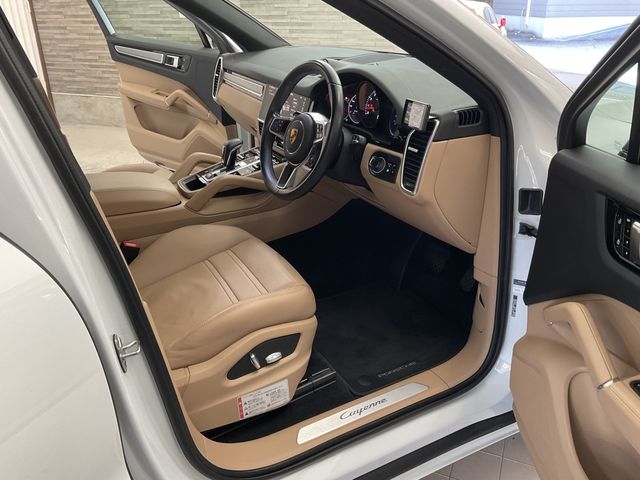 Porsche CAYENNE 2020-12 27974-1