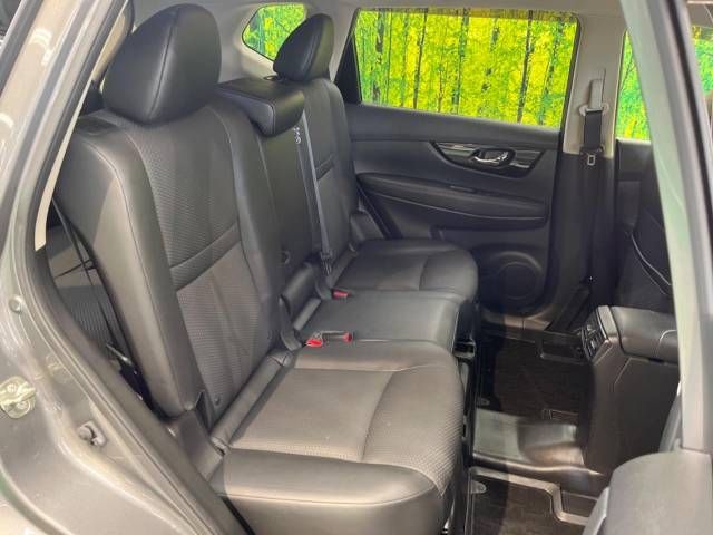 Nissan X-TRAIL 2019-05 20702-9