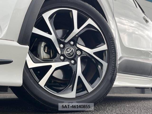 Toyota C-HR 2018-02 264131-13