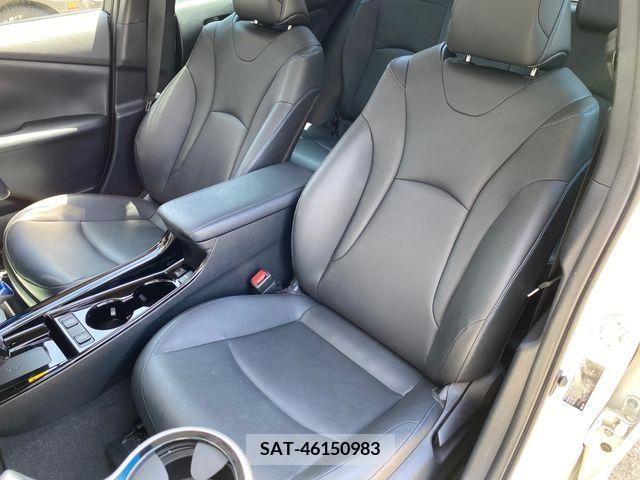 Toyota PRIUS 2019-10 235832-18