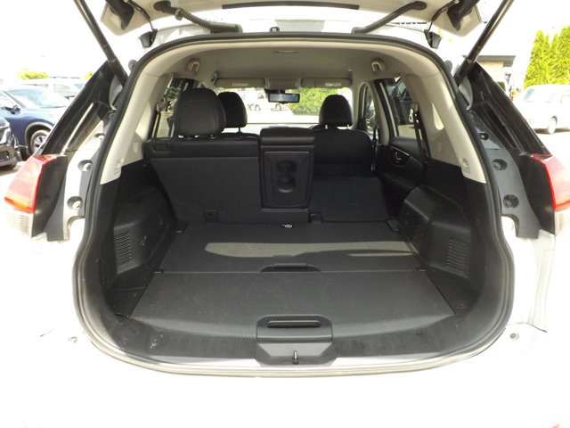 Nissan X-TRAIL 2019-02 180704-17
