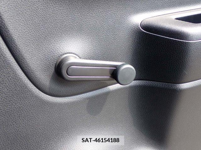 Toyota VITZ 2018-04 327884-17