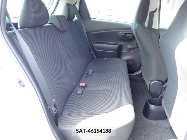 Toyota VITZ 2018-04 327884-19