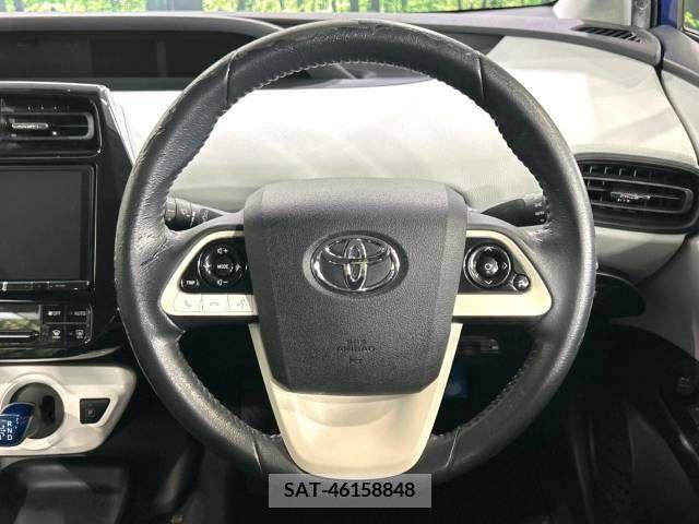 Toyota PRIUS 2016-06 281852-11