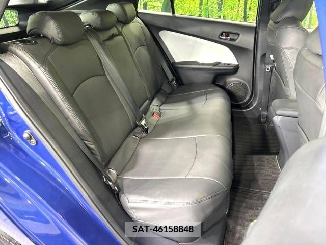 Toyota PRIUS 2016-06 281852-9