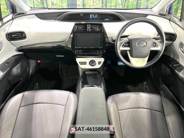 Toyota PRIUS 2016-06 281852-1