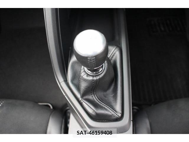 Honda S660 2016-03 215196-1