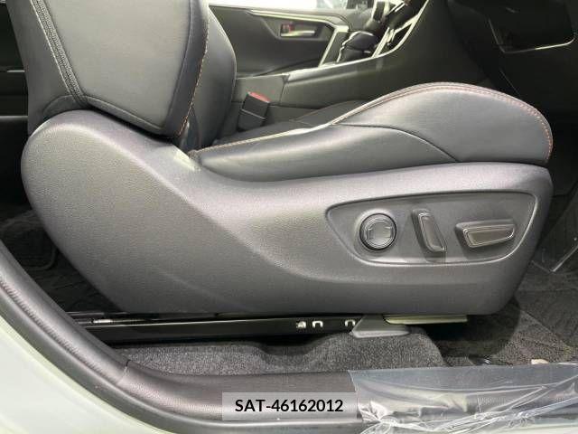 Toyota RAV4 2021-02 282698-5