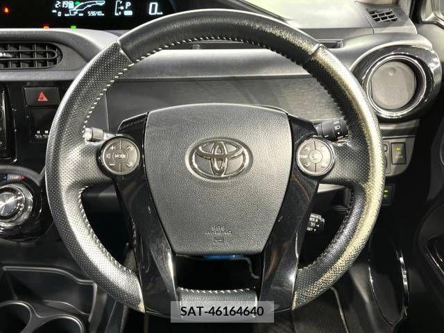 Toyota AQUA 2015-04 291807-11