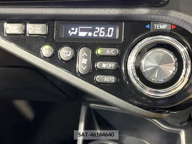 Toyota AQUA 2015-04 291807-4