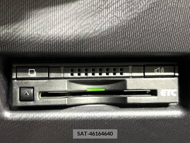 Toyota AQUA 2015-04 291807-6
