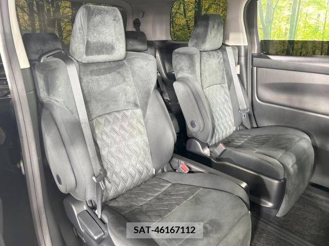 Toyota VELLFIRE 2018-03 335629-8