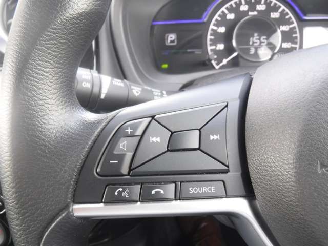Nissan NOTE 2018-11 24528-6
