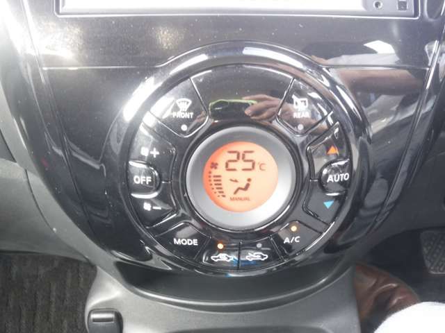 Nissan NOTE 2018-11 24528-5