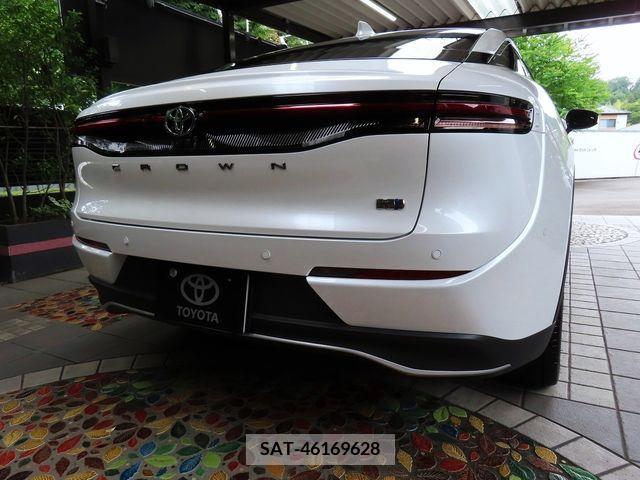 Toyota CROWN 2023-07 316719-1