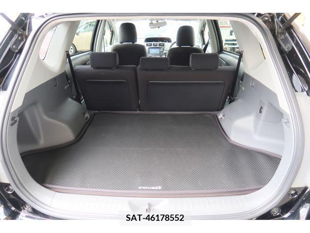Toyota PRIUS ALPHA 2013-11 382185-23