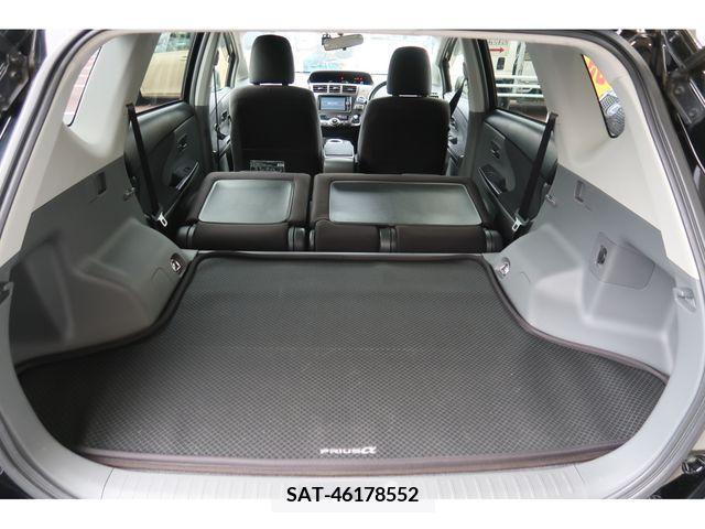 Toyota PRIUS ALPHA 2013-11 382185-24