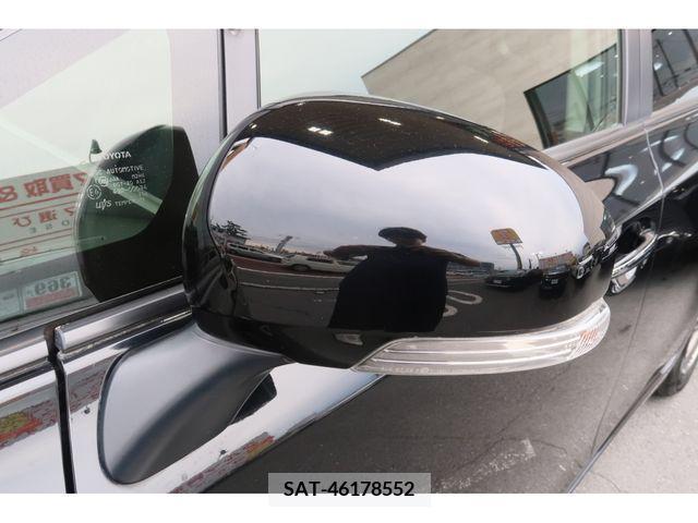 Toyota PRIUS ALPHA 2013-11 382185-28