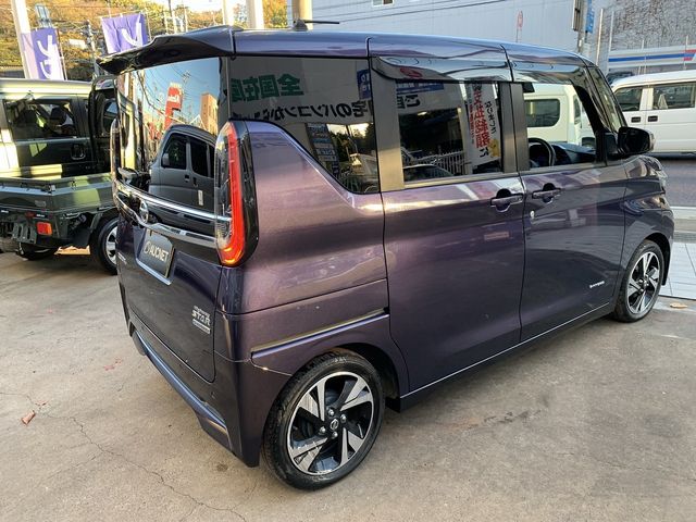 Nissan ROOX 2021-02 184222-2