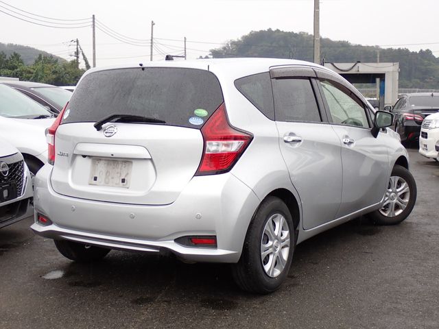 Nissan NOTE 2018-11 21893-2