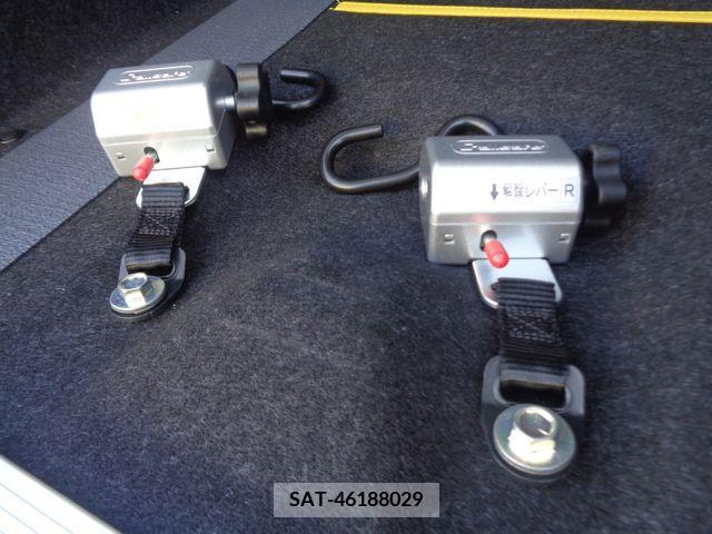 Daihatsu TANTO 2019-10 310383-9