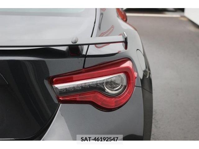 Toyota 86 2017-11 379573-10
