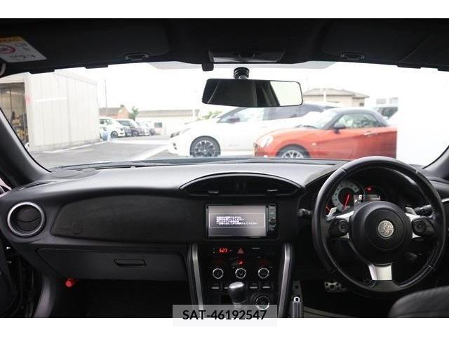 Toyota 86 2017-11 379573-15