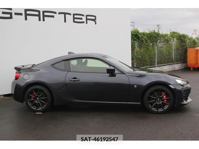 Toyota 86 2017-11 379573-6