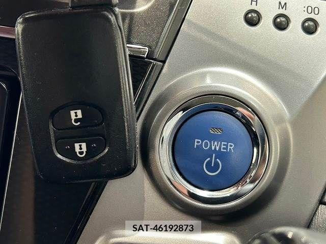 Toyota PRIUS ALPHA 2015-12 322245-5
