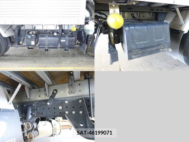 Mitsubishi CANTER 2017-04 264683-6