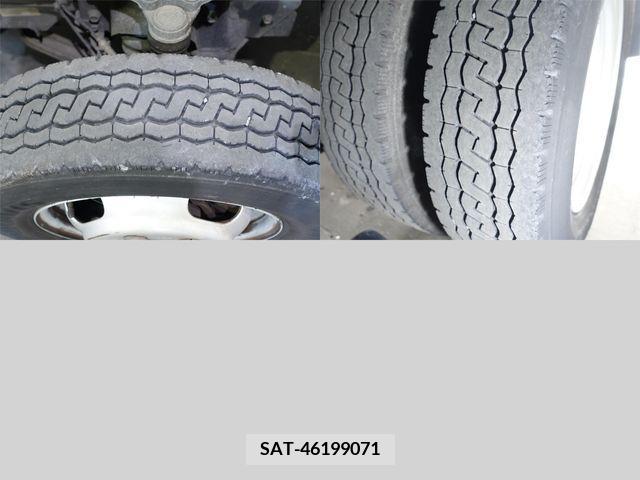 Mitsubishi CANTER 2017-04 264683-8