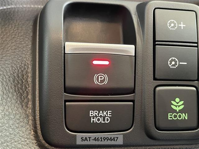 Honda N BOX 2022-06 307416-15