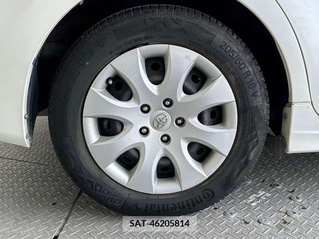 Toyota PRIUS ALPHA 2013-03 230505-14