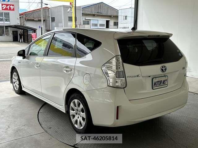 Toyota PRIUS ALPHA 2013-03 230505-11