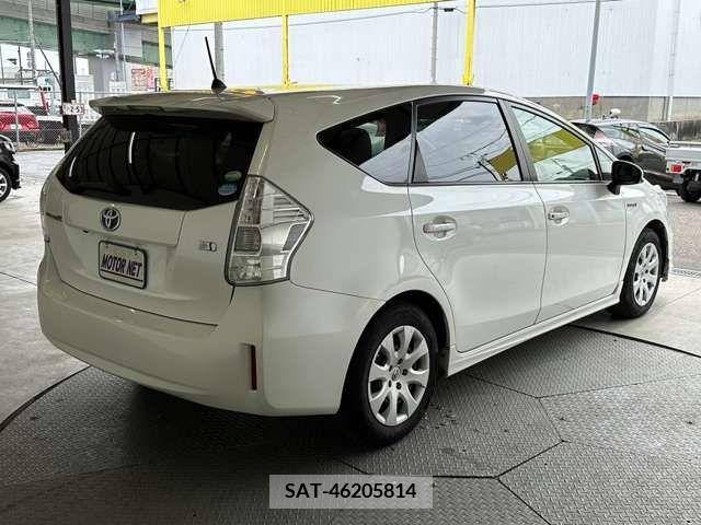Toyota PRIUS ALPHA 2013-03 230505-13