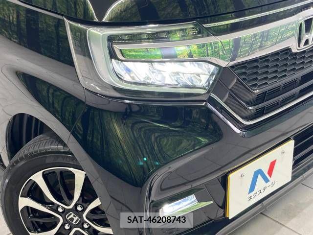 Honda N BOX CUSTOM 2017-12 364928-12