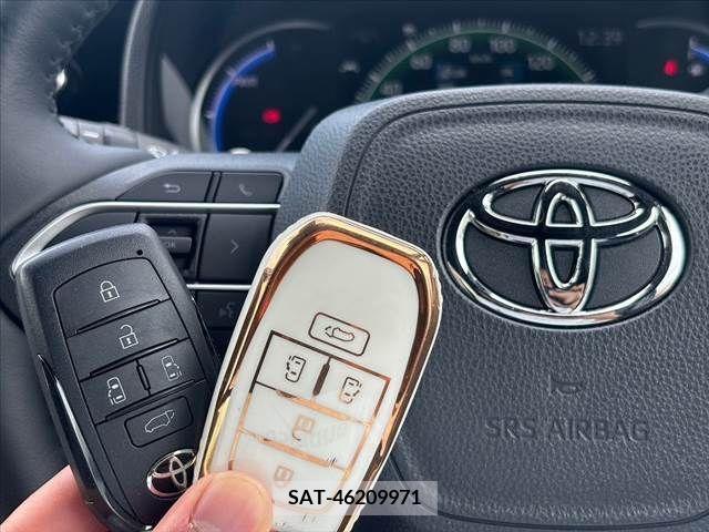 Toyota NOAH HYBRID 2022-08 333190-3