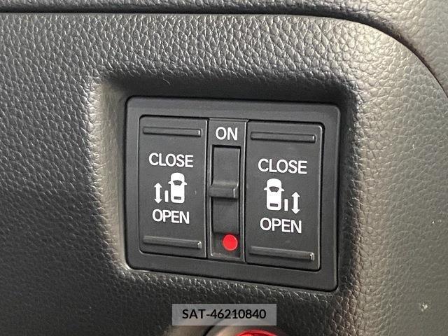 Honda N BOX CUSTOM 2018-08 329918-11
