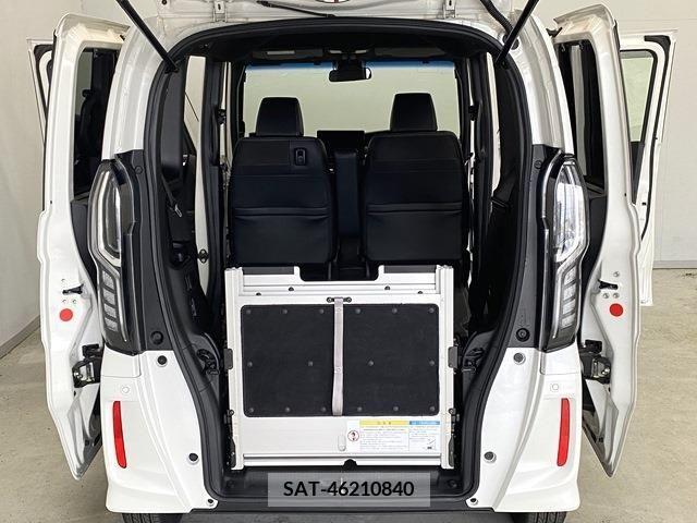 Honda N BOX CUSTOM 2018-08 329918-9