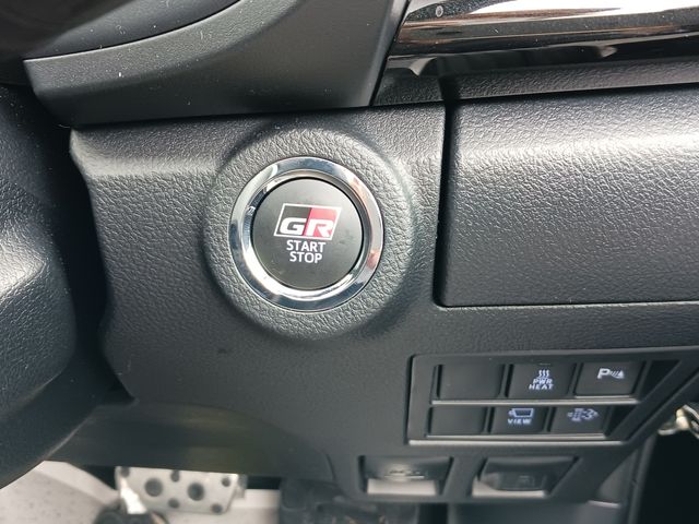 Toyota HILUX 2022-11 196446-20