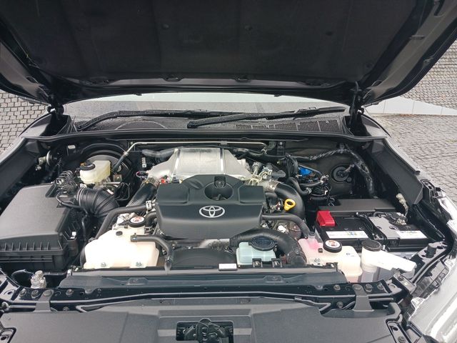 Toyota HILUX 2022-11 196446-27