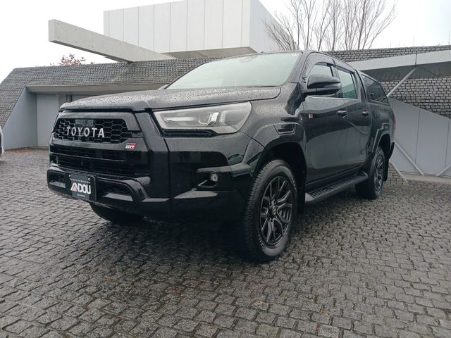 Toyota HILUX 2022-11 196446-0