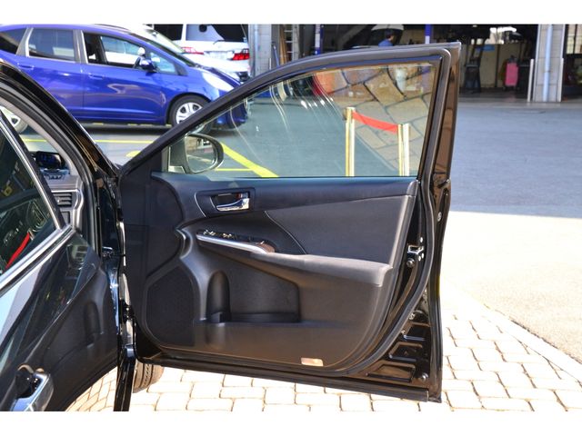 Toyota CAMRY HYBRID 2012-01 195986-16