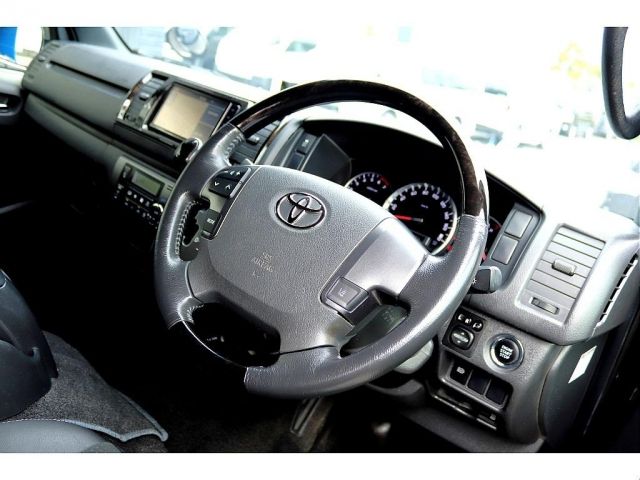 Toyota HIACE VAN 2019-01 8970-11